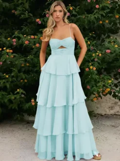 Robe de bal trapèze à encolure travaillée sans manches en mousseline à volants idéale pour un mariage.