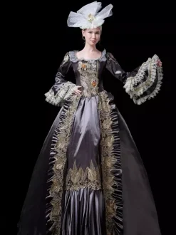 Robe de bal victorienne rococo vintage pour femme manches évasées ornées de dentelle.