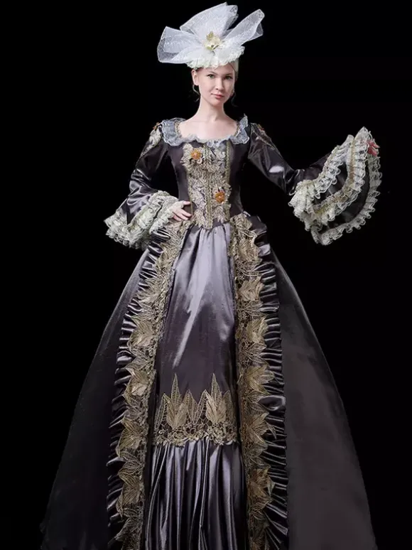 Robe de bal victorienne rococo vintage pour femme manches évasées ornées de dentelle.