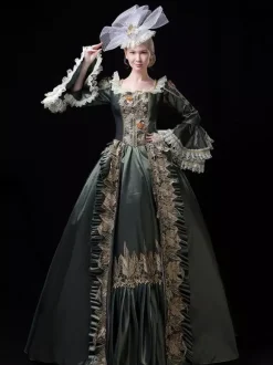 Robe de bal victorienne rococo vintage pour femme manches évasées ornées de dentelle.