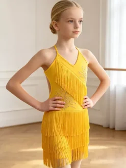 Robe de danse latine pêche pour fille en polyester avec franges élégantes. Tenue de danse latine.