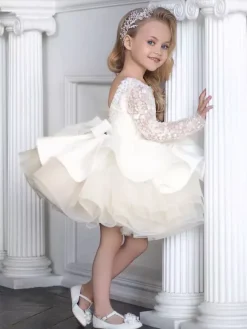 Robe de demoiselle d'honneur fille tulle perlé col bijou manches longues champagne