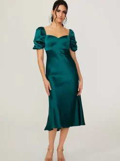 Robe de demoiselle d'honneur courte élastique en soie comme du Satin manches courtes dos nu col en c艙ur robes de soirée de mariage