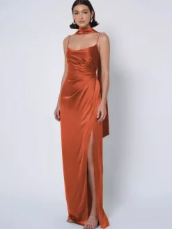Robe de demoiselle d'honneur en tissu satiné robe de bal longueur au sol robe de soirée de mariage