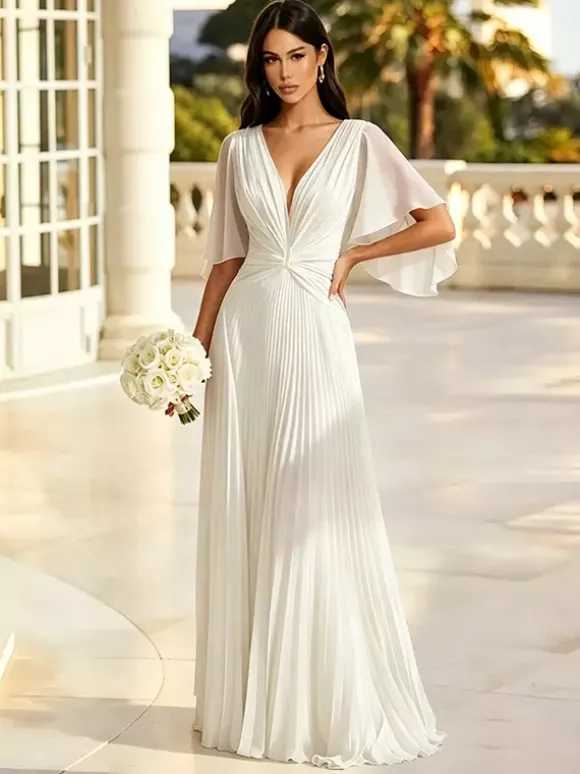 Robe de demoiselle d'honneur vert sauge en mousseline plissée col V manches papillon devant torsadé dos nu longueur au sol.
