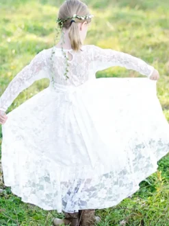 Robe de fille de fleur blanche Robe à col rond en dentelle manche longue