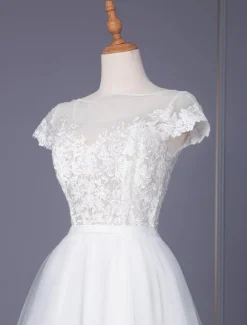 Robe de mariéé boho col rond manche courte top en dentelle jupe fendue en chiffon