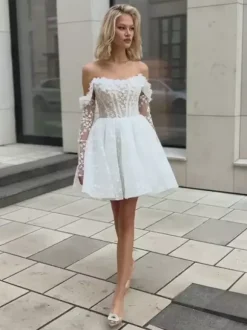 Robe de mariée courte col bateau manches 3/4 coupe trapèze