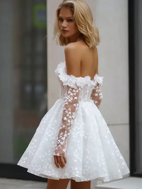 Robe de mariée courte col bateau manches 3/4 coupe trapèze