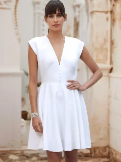 Robe de mariée courte col en v sans manches ligne a taille naturelle tissu satiné