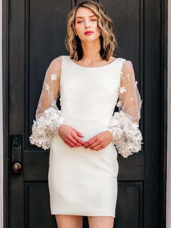 Robe de mariée courte col rond manche longue zip sur dos