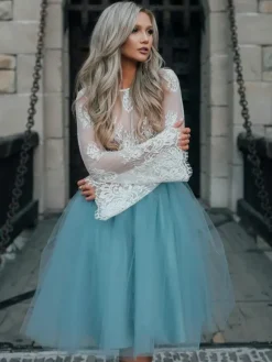 Robe de mariée courte manche longue top en dentelle jupe en tulle 2 pièces