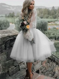 Robe de mariée courte manche longue top en dentelle jupe en tulle 2 pièces