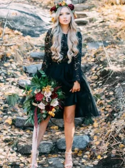 Robe de mariée courte manche longue top en dentelle jupe en tulle 2 pièces
