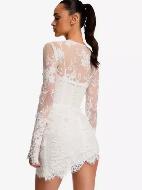 Robe de mariée courte noir manche longue en dentelle