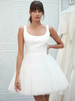 Robe de mariée courte robe de mariage civil col carré dos nu boutonné sur dos longueur au dessus de genoux
