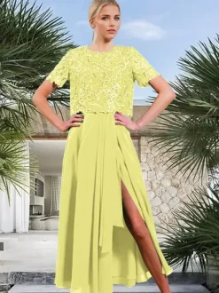 Robe de mariée mère de la mariée col bijou manches courtes coupe trapèze fendue sur le devant pour invitée de mariage
