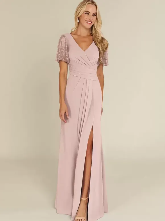 Robe de mariée pour mère col en v manches courtes gaine robes d'invitées perlées pour mariage