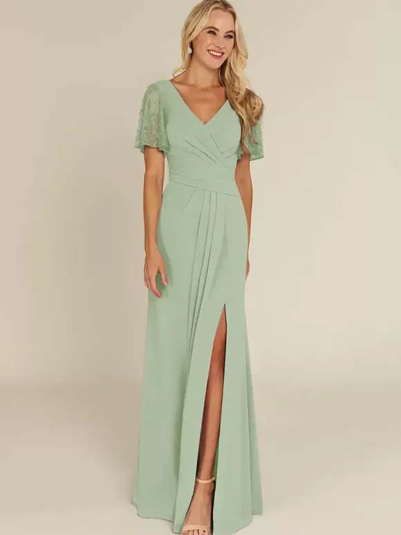 Robe de mariée pour mère col en v manches courtes gaine robes d'invitées perlées pour mariage