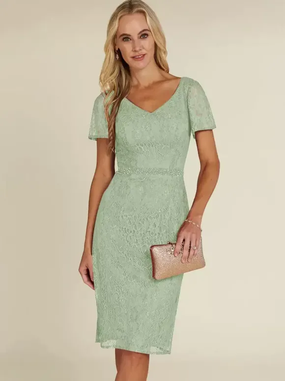 Robe de mariée pour mère col en V manches courtes dentelle courte longueur aux genoux robes d'invitées de mariage