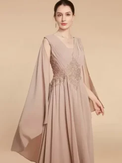Robe de mariée pour mère de la mariée décolleté sans manches coupe trapèze volants robes d'invitées pour mariage