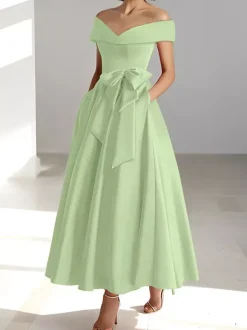 Robe de mariée pour mère épaules dénudées sans manches ligne a robes d'invitées de mariage
