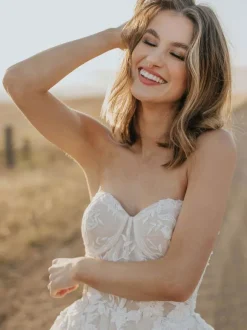 Robe de mariée princesse 2026 A-ligne avec train chérie cou sans manches dentelle robes de mariée personnalisation gratuite