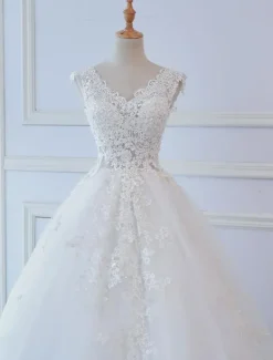 Robe de mariée princesse col V dos nu à laçage en dentelle jupe en tulle traîne rond Robe de mariée