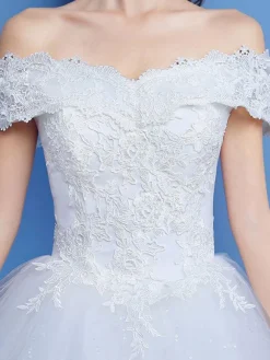 Robe de mariée princesse en tulle ivoire hors de l'épaule longueur au sol Robe de mariage