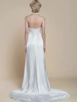 Robe de mariée simple en polyester avec décolleté sans manches et fleurs gaine 50 cm