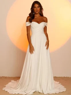 Robe de mariée simple en tissu satiné col en c艙ur sans manches ligne a