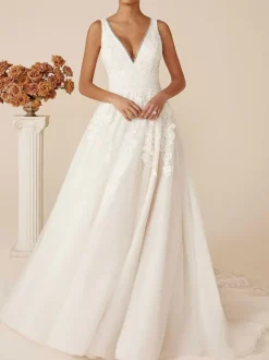 Robe de mariée simple robe de mariage col V décolleté à traîne