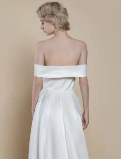 Robe de mariée simple robe de bal décolleté sans manches perles 20 cm