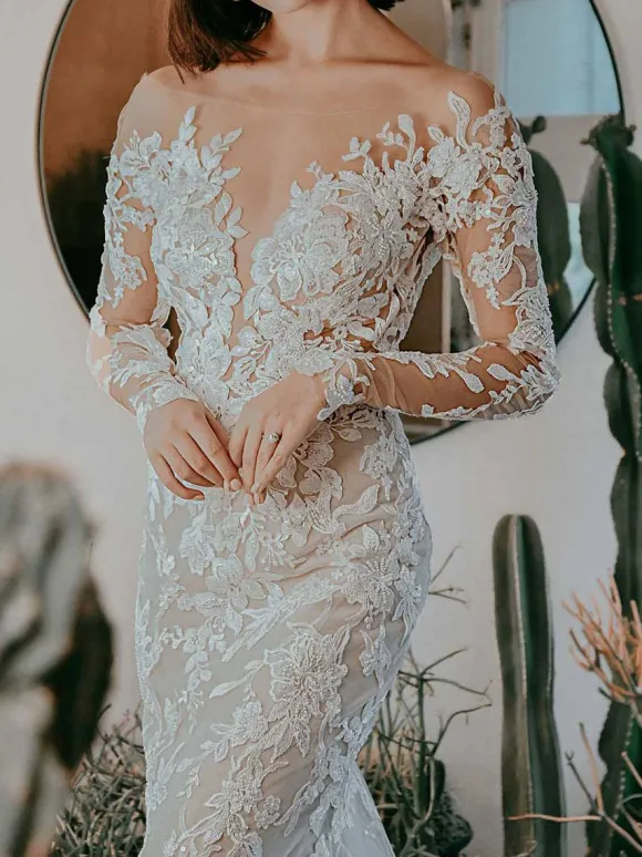 Robe de mariée sirène robe de mariage col V manche longue en dentelle à traîne