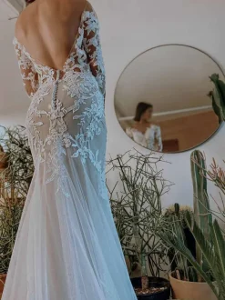 Robe de mariée sirène robe de mariage col V manche longue en dentelle à traîne