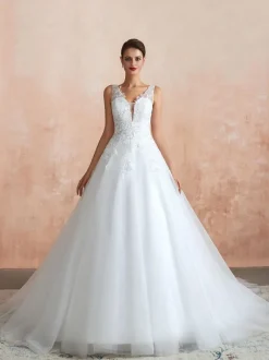 Robe de mariée trapèze blanche en tulle col V dos transparent à traîne robe de mariage