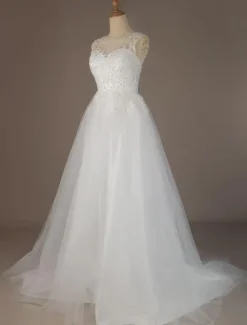 Robe de mariée trapèze ivoire en tulle col rond en dentelle jupe plissée robe de mariage