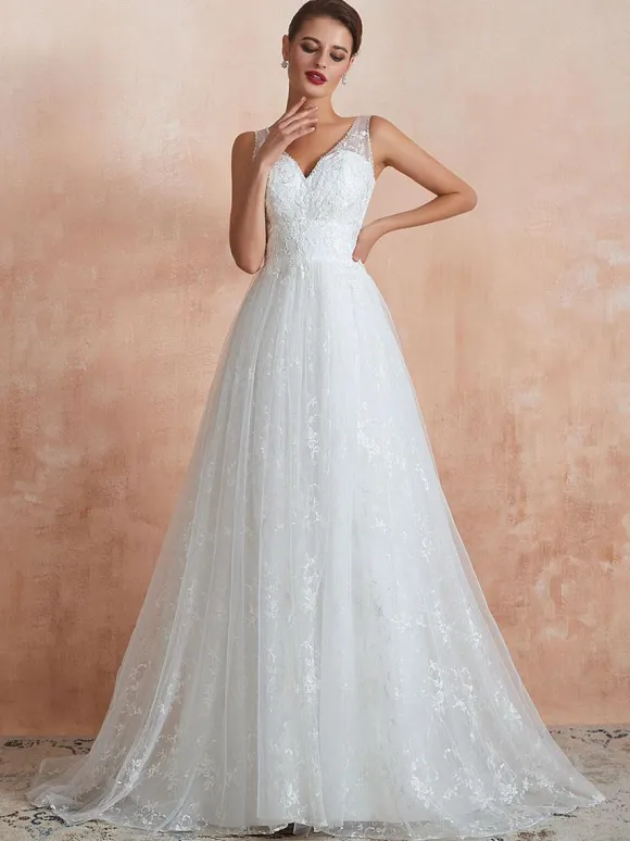 Robe de mariée trapèze ivoire en tulle col V zip sur dos à traîne robe de mariage