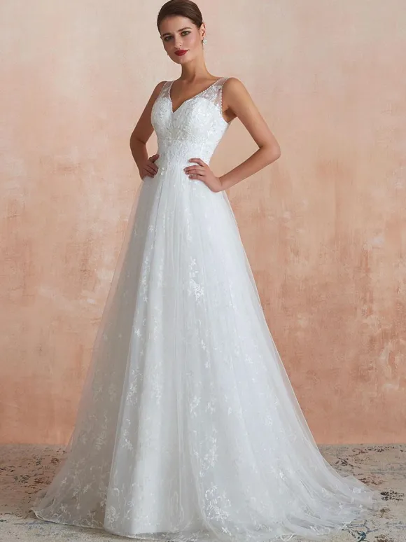 Robe de mariée trapèze ivoire en tulle col V zip sur dos à traîne robe de mariage