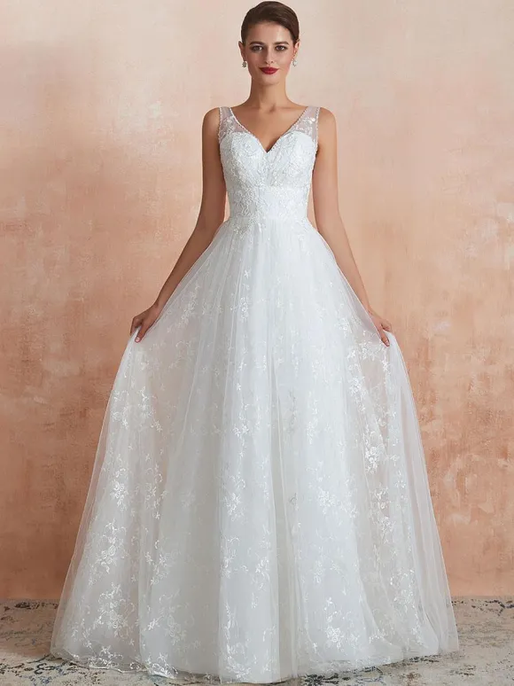 Robe de mariée trapèze ivoire en tulle col V zip sur dos à traîne robe de mariage