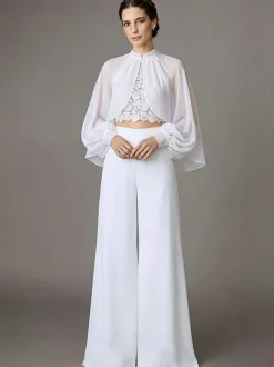 Robe de mariée trois pièces en dentelle col rond manches longues longueur au sol