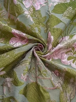 Robe de mère à col en V manches 3/4 coupe trapèze plissée robe d'invitée pour mariage