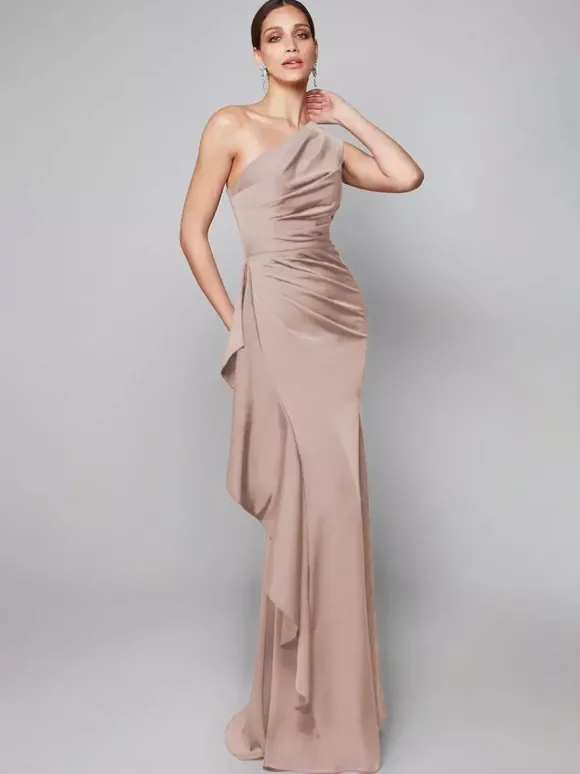 Robe de mère asymétrique plissée à une épaule robes d'invitées de forme sirène pour mariage