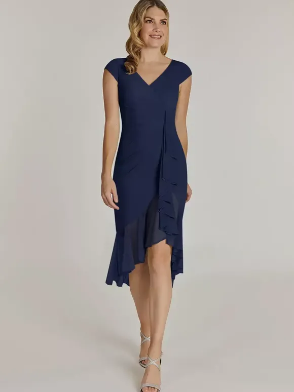 Robe de mère col en V manches courtes robes d'invitées de mariage plissées courtes