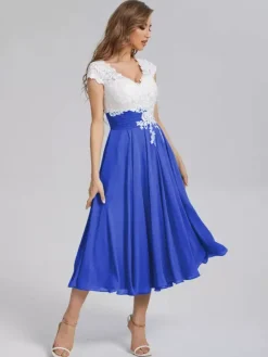 Robe de mère de mariée robe d'invitée mariage col v en dentelle jupe plissée