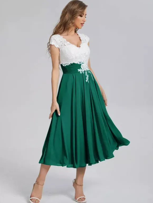 Robe de mère de mariée robe d'invitée mariage col v en dentelle jupe plissée