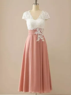 Robe de mère de mariée robe d'invitée mariage col v en dentelle jupe plissée