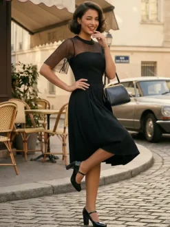 Robe de soirée élégante à manches transparentes et col rond ornée de patchwork en maille collection 2026