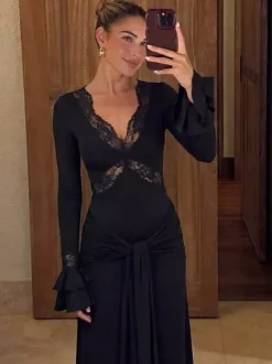 Robe de soirée longue à épaules dénudées bordure en dentelle manches évasées décolleté plongeant robe sirène moulante