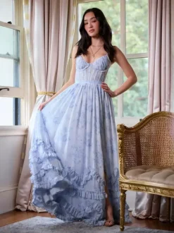Robe de soirée longue à volants superposés et à bretelles fendues 2026